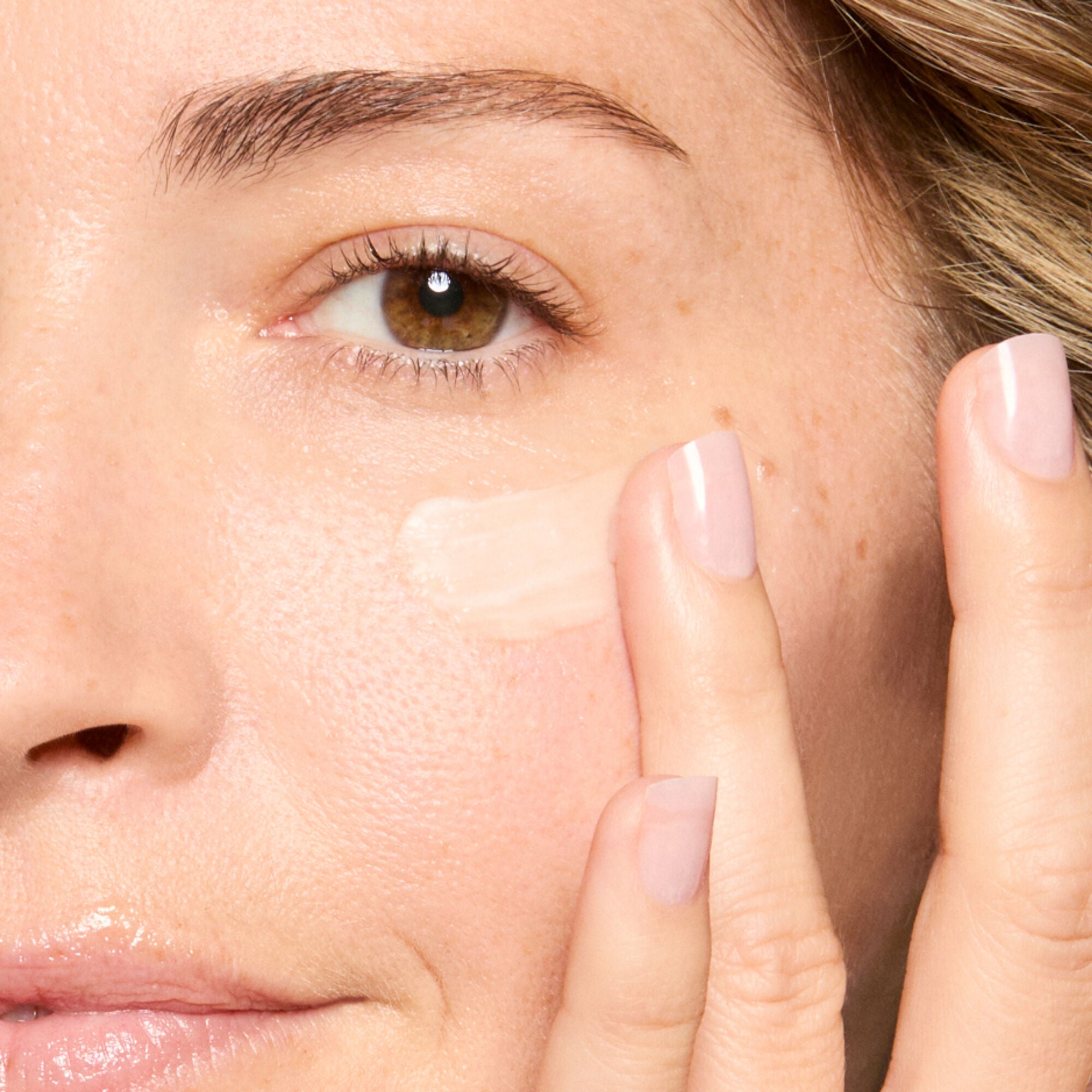 Sensitive Skin Calm + Renew Eye Balm - Image 3