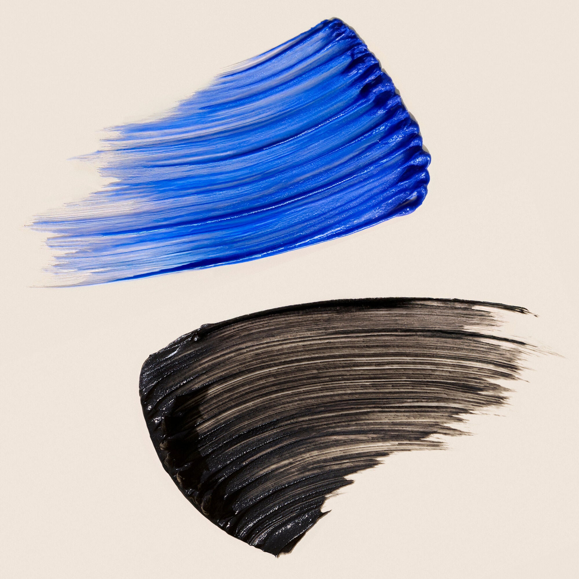 Extreme Volume Clean Mascara + Bold Lash Primer - Image 9