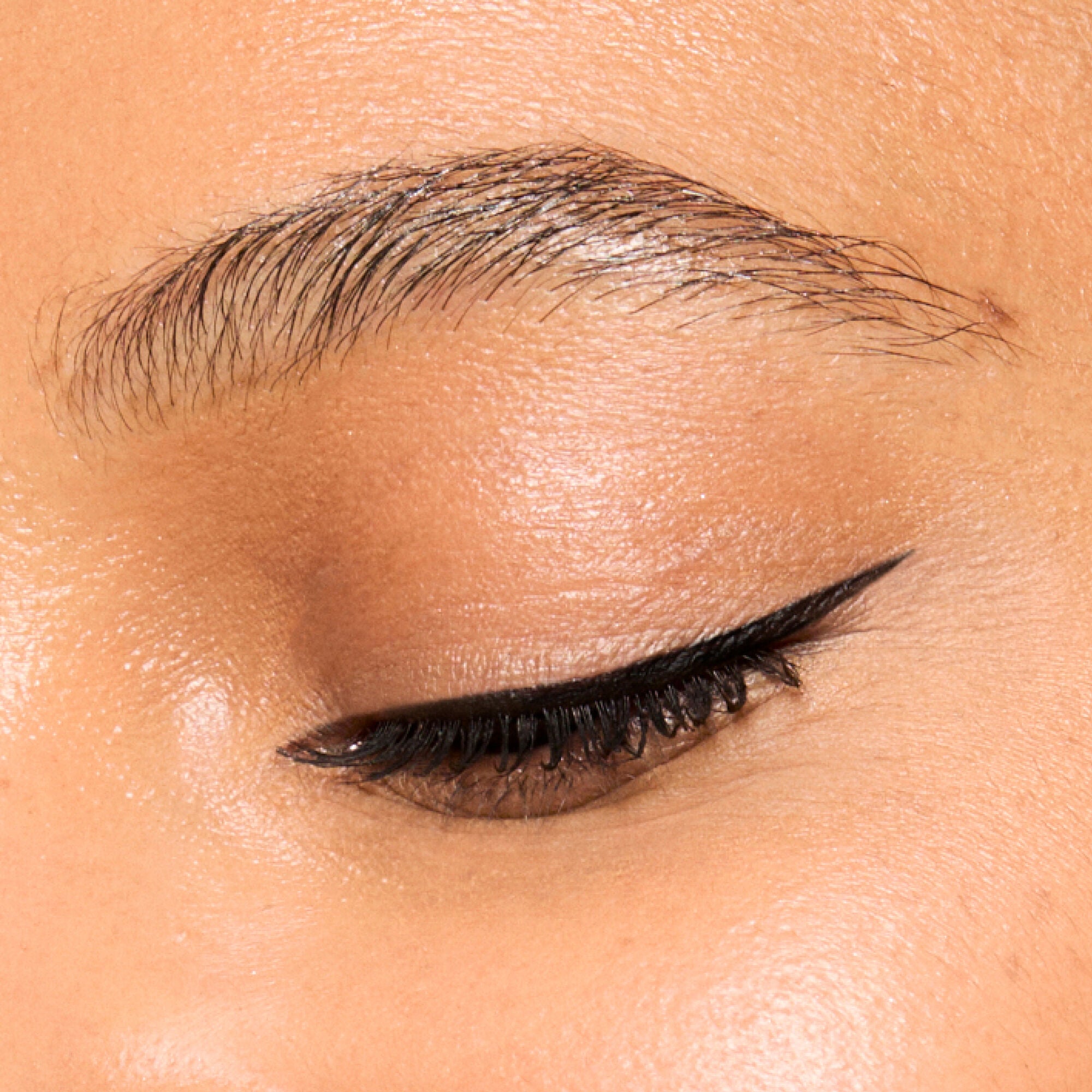 Liquid Eyeliner - Image 3
