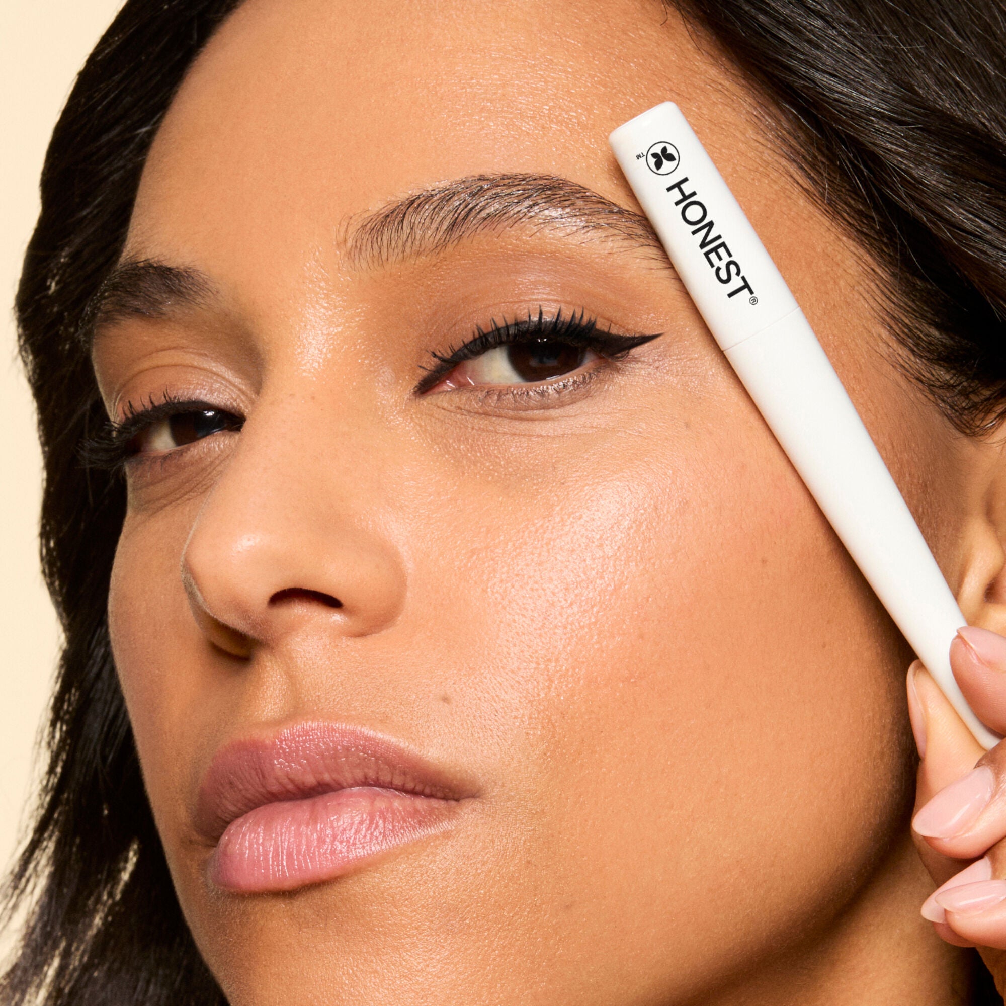 Liquid Eyeliner - Image 5