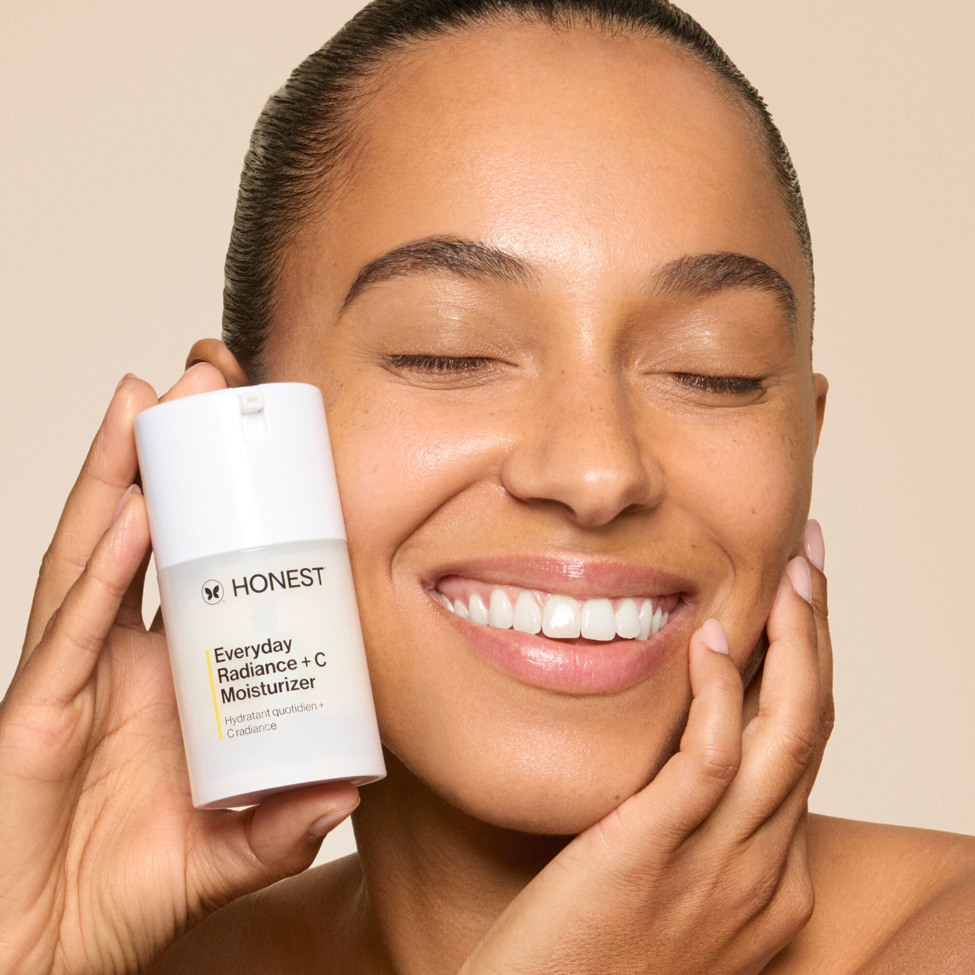 Everyday Radiance Vitamin C Lightweight Moisturizer - Image 5